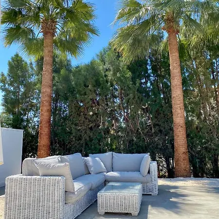 Luxury Roma Near The * Coral Bay