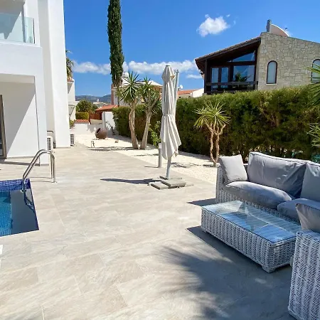 Luxury Roma Near The Villa *