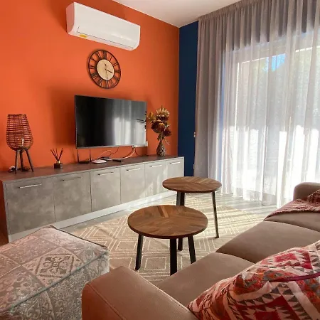 Luxury Roma Near The Vilă Golful Coralilor