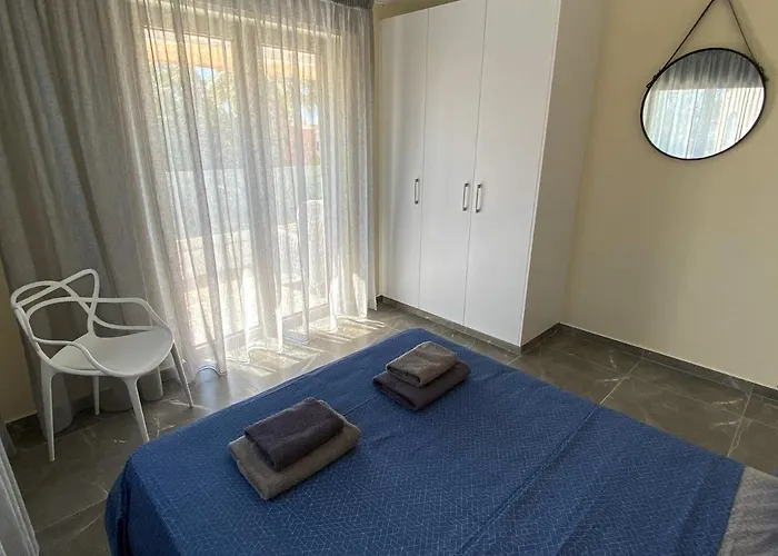 Luxury Roma Near The Coral Bay