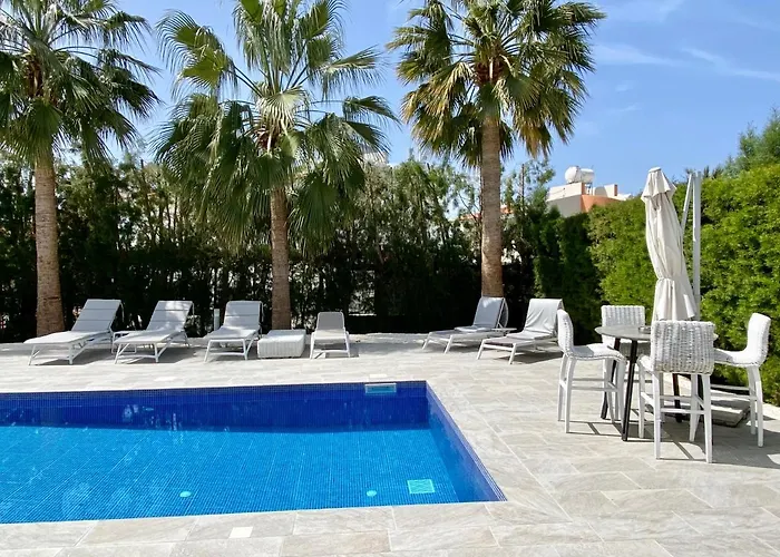 Luxury Roma Near The Villa *