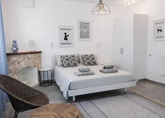 Luxury Roma Near The * Coral Bay